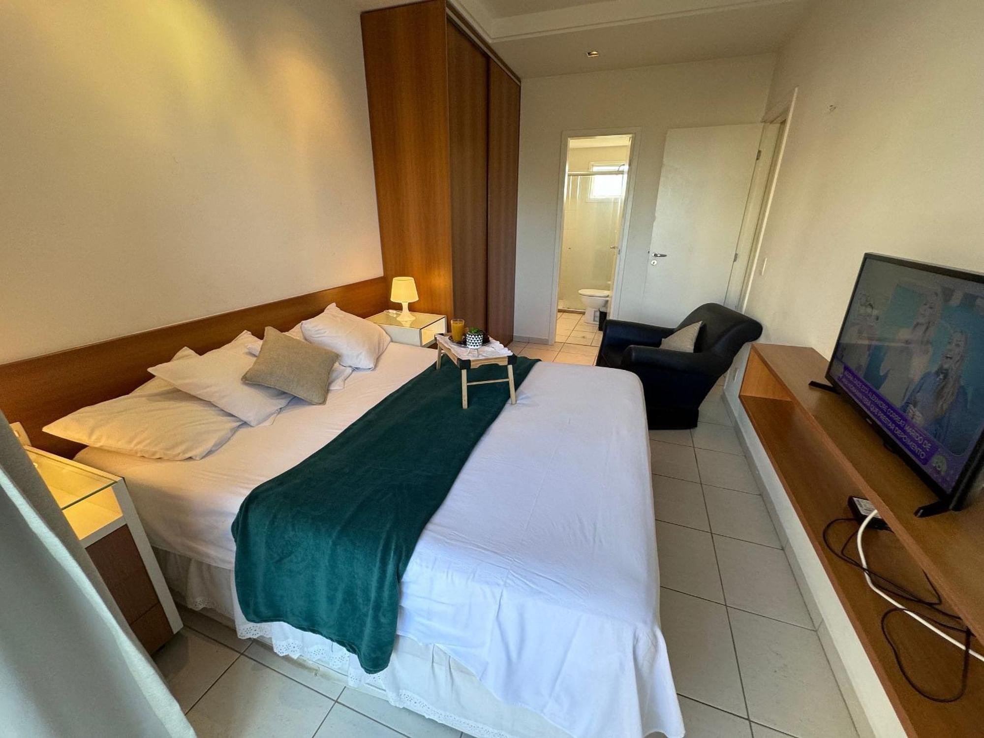 Apartamento Living, Frente Mar, 400m Do B Park