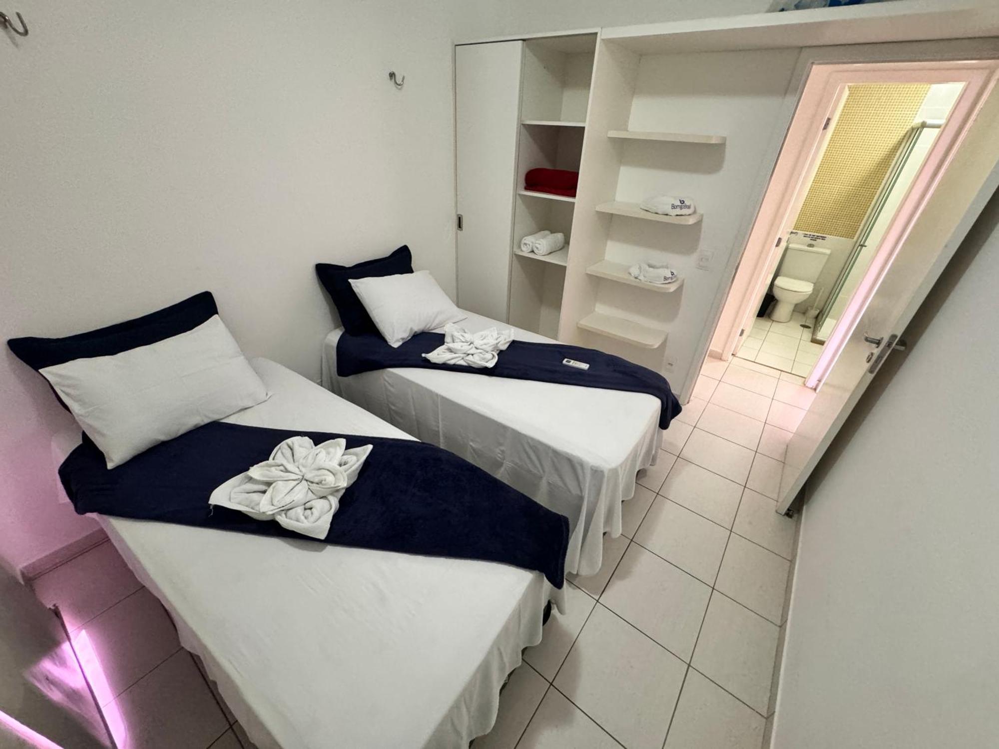 Apartamento Living, Frente Mar, 400m Do B Park